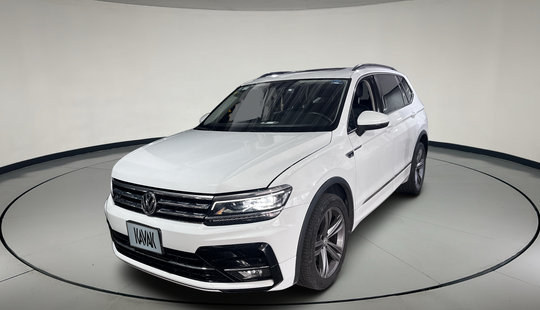 Volkswagen • Tiguan