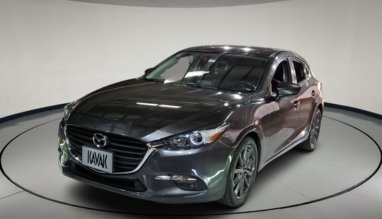 Mazda • Mazda 3