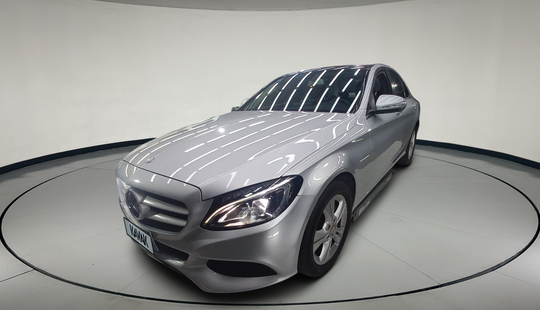 Mercedes Benz • Clase C
