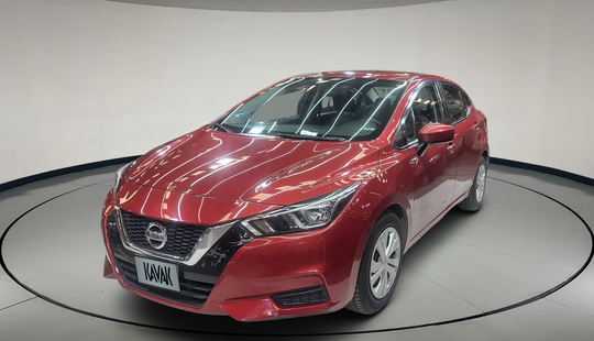 Nissan • Versa