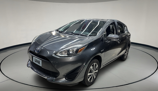 Toyota • Prius C