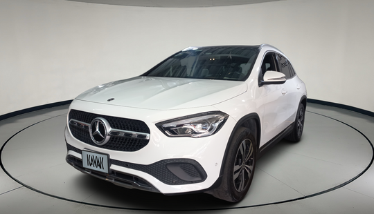 Mercedes Benz • Clase GLA