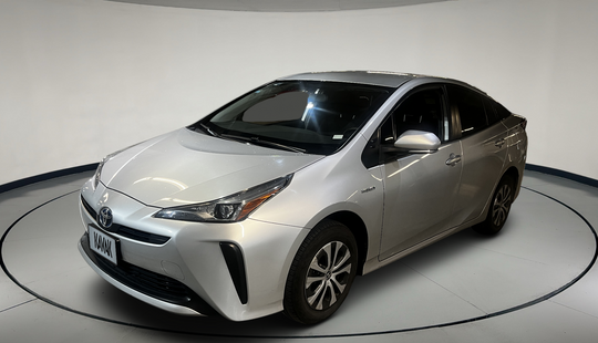 Toyota • Prius