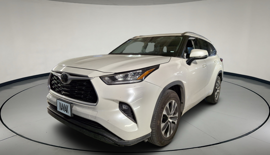 Toyota • Highlander