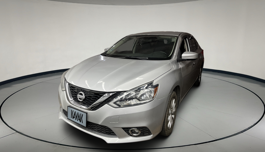 Nissan • Sentra