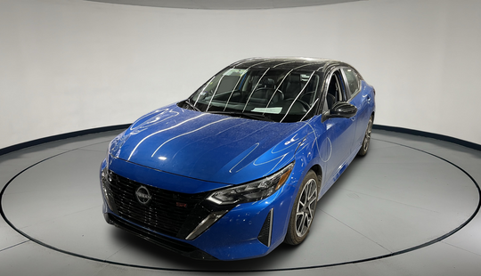 Nissan • Sentra