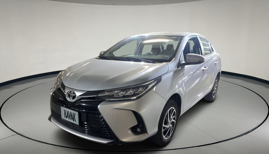 Toyota • Yaris
