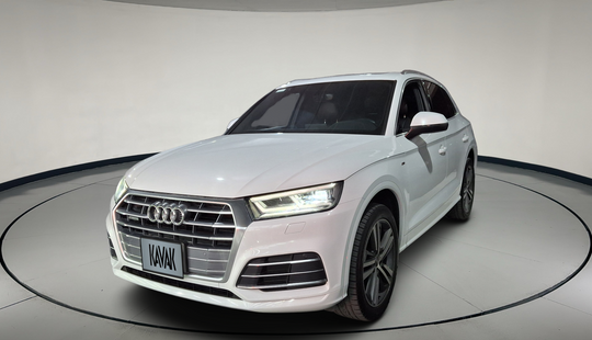 Audi • Q5