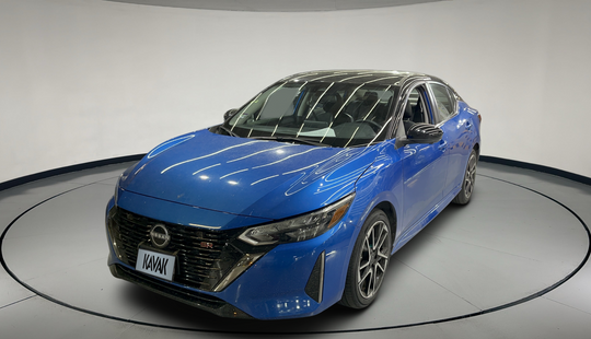 Nissan • Sentra