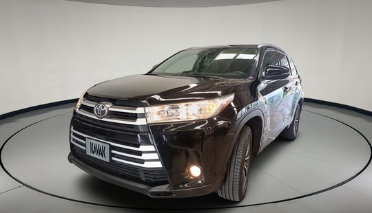 Toyota • Highlander