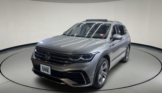 Volkswagen • Tiguan