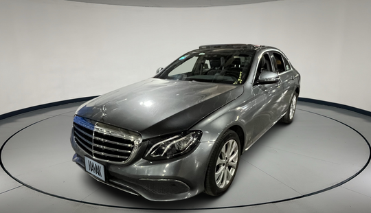 Mercedes Benz • Clase E