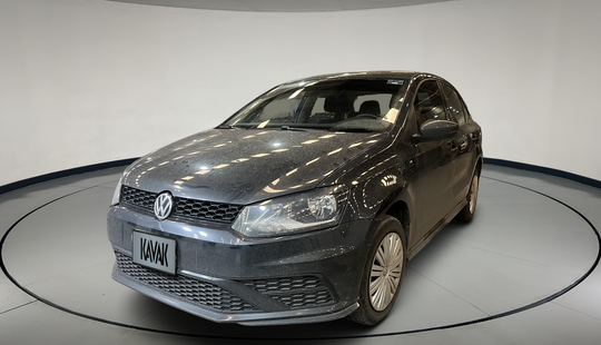 Volkswagen • Vento