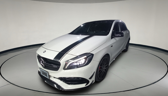 Mercedes Benz • Clase A