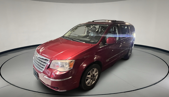 Chrysler • Town & Country