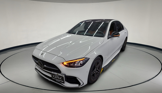 Mercedes Benz • Clase C