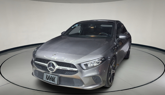 Mercedes Benz • Clase A