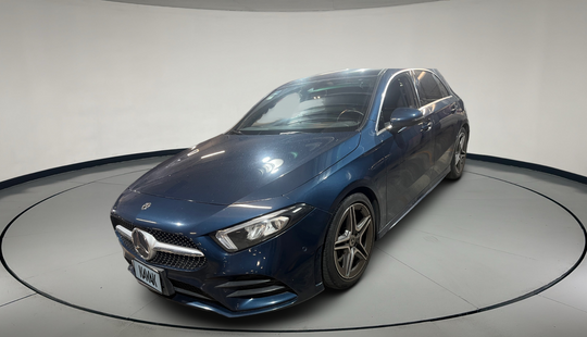Mercedes Benz • Clase A