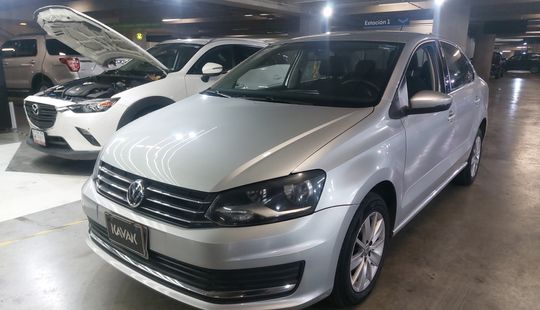 Volkswagen • Vento