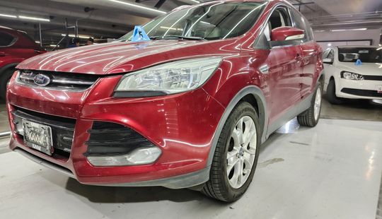 Ford • Escape