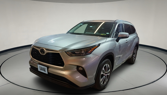 Toyota • Highlander