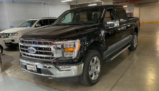 Ford • Lobo