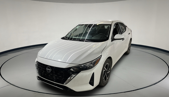 Nissan • Sentra