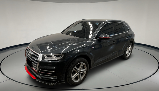 Audi • Q5