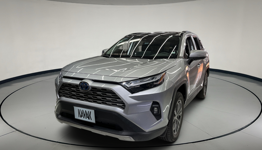 Toyota • RAV4