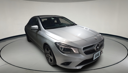 Mercedes Benz • Clase CLA