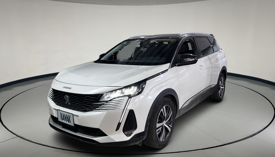Peugeot • 5008