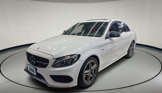 Mercedes Benz • Clase C