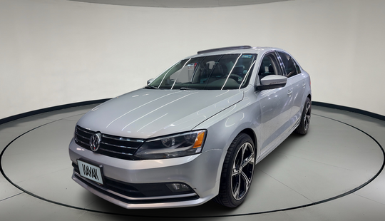 Volkswagen • Jetta
