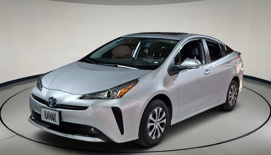 Toyota • Prius