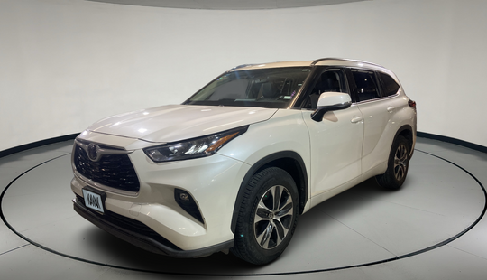 Toyota • Highlander