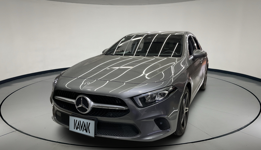 Mercedes Benz • Clase A
