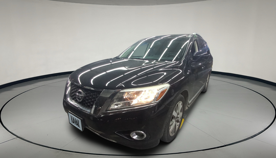 Nissan • Pathfinder