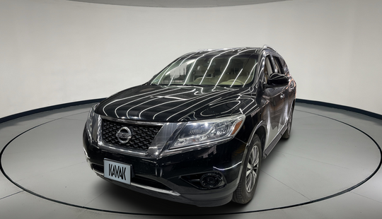 Nissan • Pathfinder