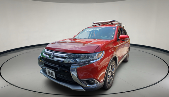 Mitsubishi • Outlander