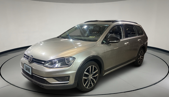 Volkswagen • Golf SportWagen