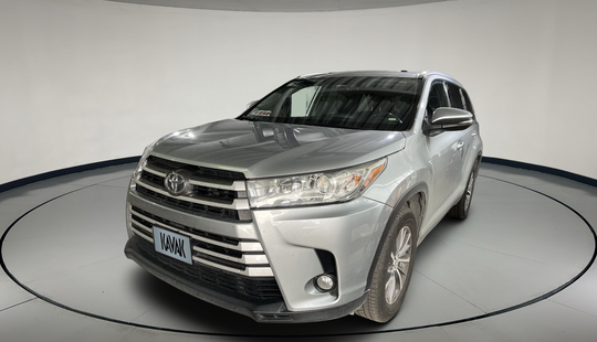 Toyota • Highlander