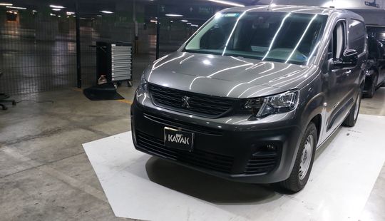 Peugeot • Partner