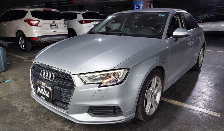 Audi A3 2.0 TFSI DYNAMIC Sedan 2017