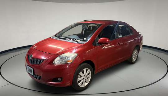 Toyota • Yaris