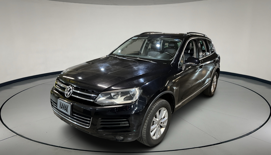 Volkswagen • Touareg