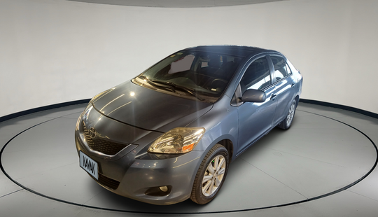 Toyota • Yaris