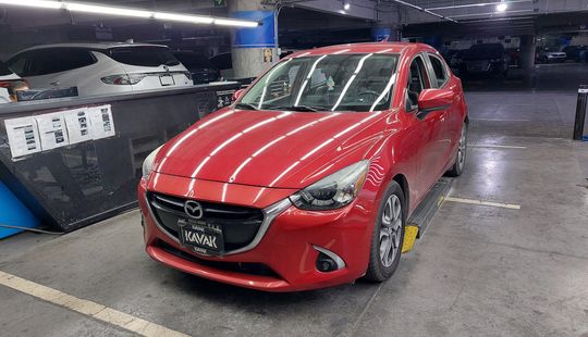 Mazda • Mazda 2