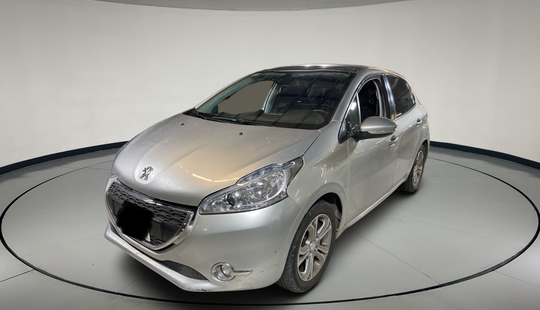 Peugeot • 208