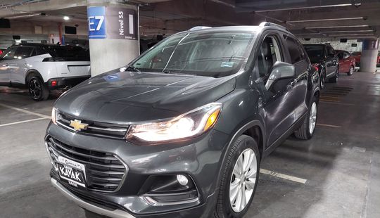 Chevrolet • Trax