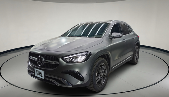 Mercedes Benz • Clase GLA